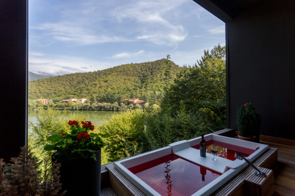 LOPOTA | LAKE RESORT & SPA